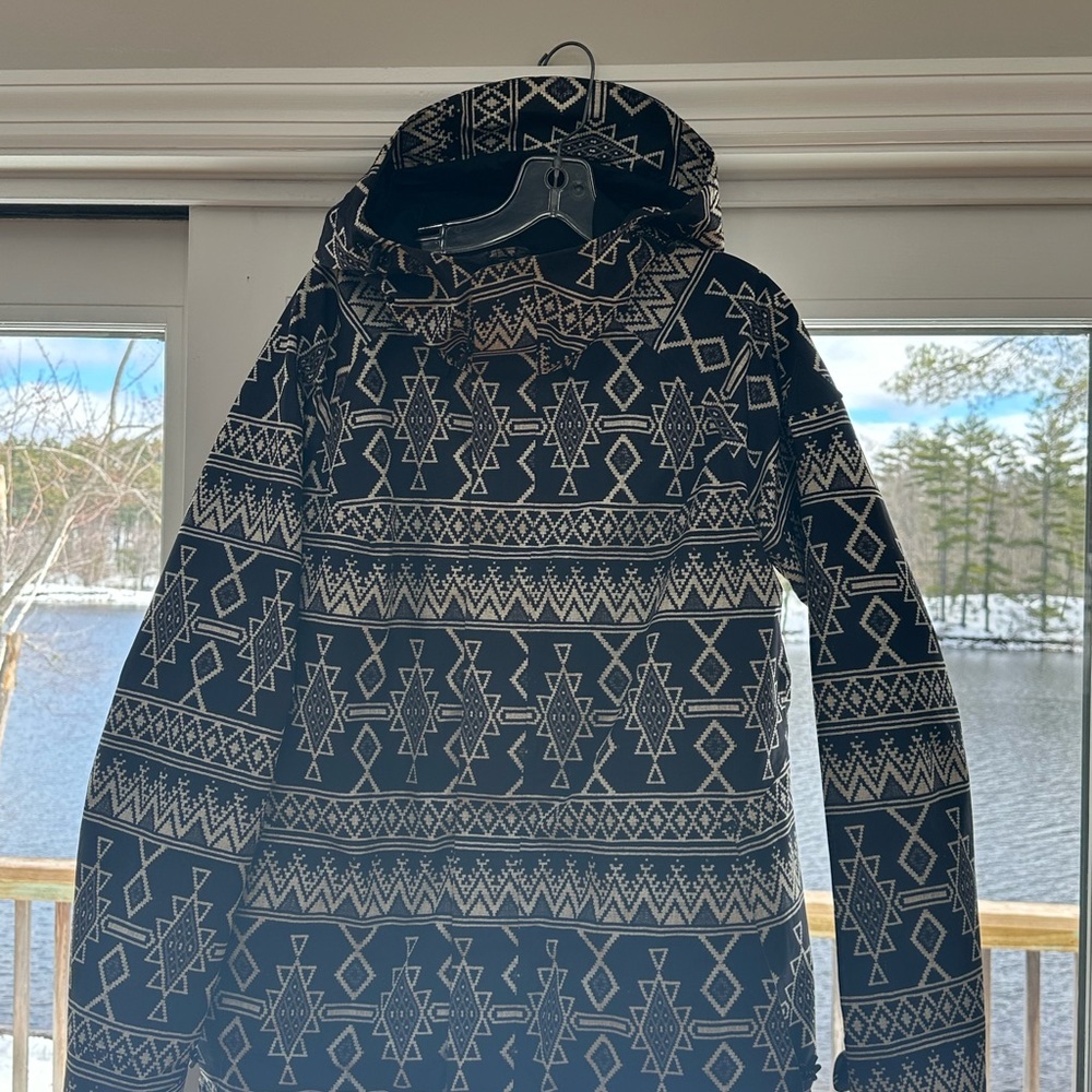 Burton dry ride Gortex living lining shell.